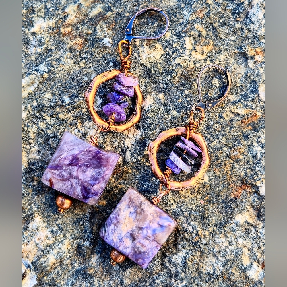 Handcrafted Rustic Russian Purple Charoite In Copper Artisan Drop Earrings - Picture 5 of 9